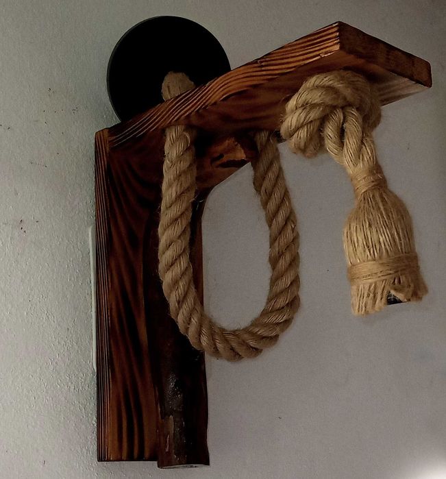 Aplica rustica - din lemn masiv si franghie de iuta, realizata manual