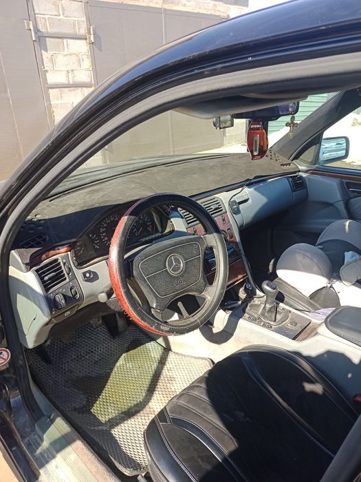 Мерседес w 210 продам