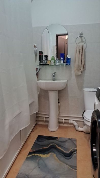 Сергели 7А. Янгихаятский район 2х комнатная 6/7 кирпич