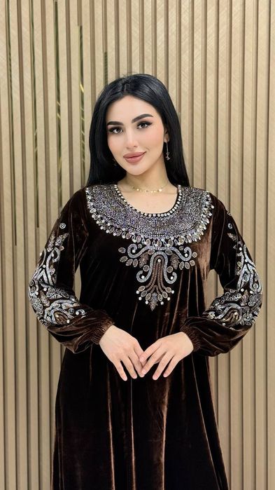 Toy liboslari ayyollar uchun