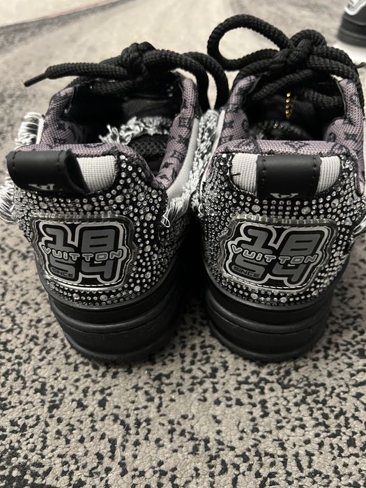 Lv skate crystal black