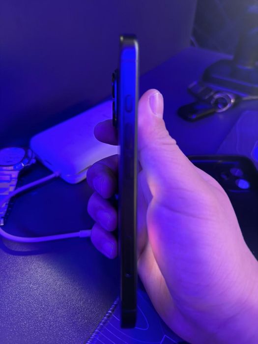 Айфон 16 128 гб срочно