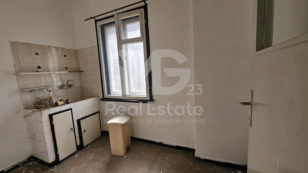 Етаж от къща в Пловдив-Каменица 1 площ 158 цена 292000