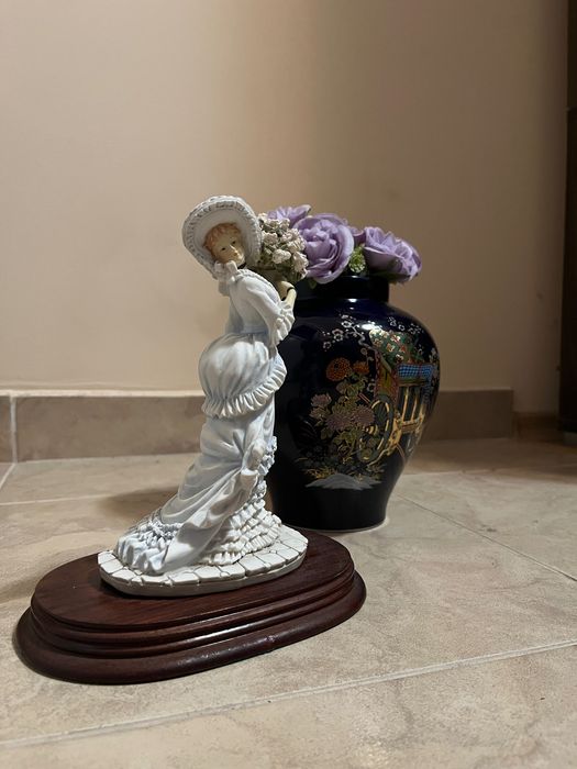 Порцеланова фигура