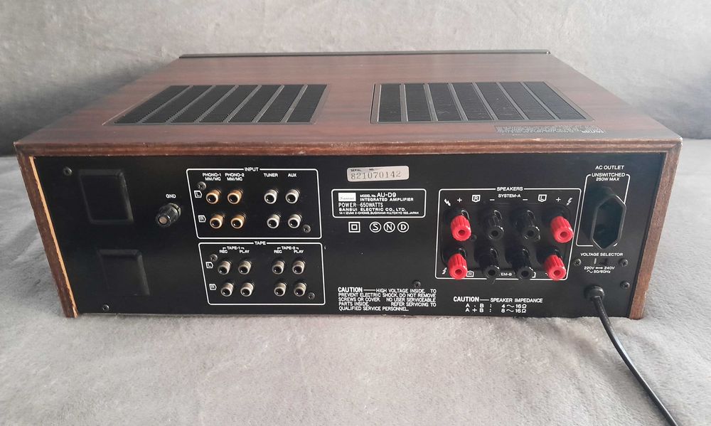 SANSUI AU-D9 amplificator High-End de referinta vintage *1981