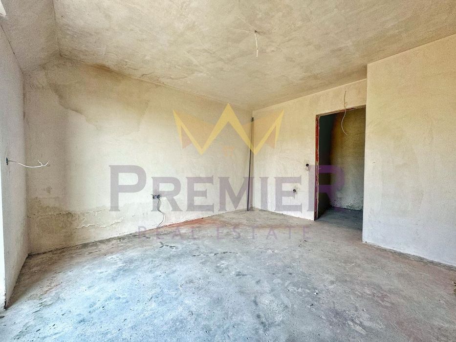 Продава се Двустаен апартамент в Варна, Владислав Варненчик - 69 кв.м за 1450 €/кв.м - Снимка #2