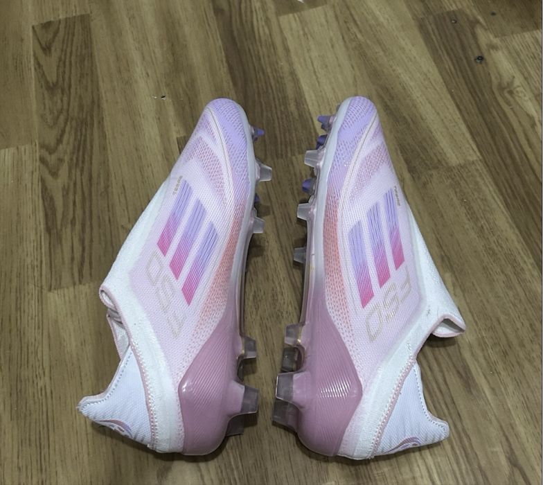 Продам бутсы F50