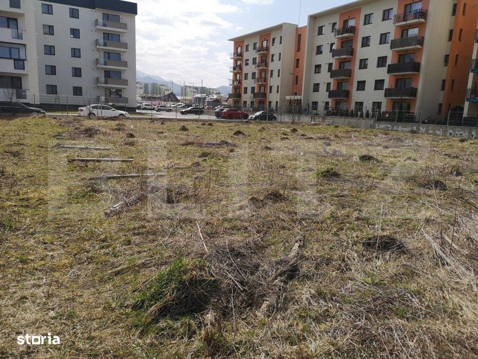 Teren intravilan de 1000mp, zona Tractorul