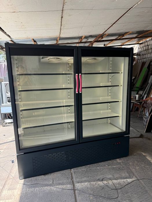 Минусовые витринные холодильники