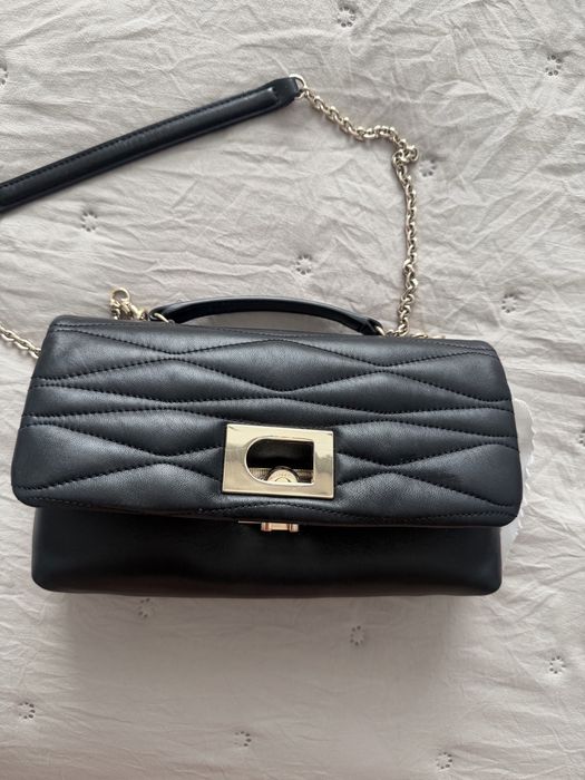 Furla дамска чанта в черен цвят от естествена кожа
