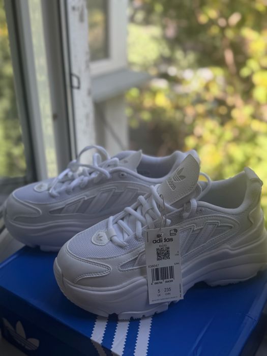 Adidas кроссовки