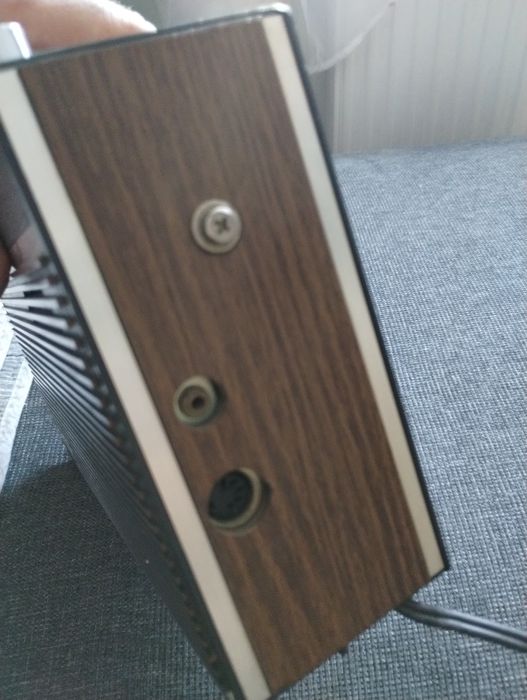 Radio Universum, FM, AM