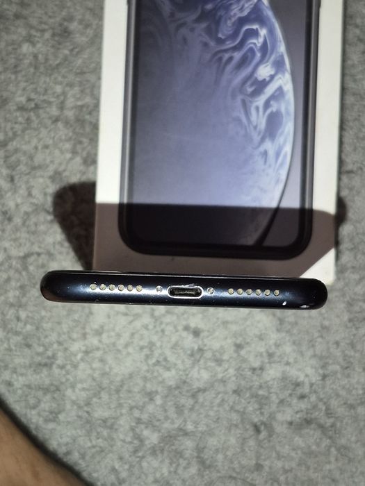 iphone XR черный цвет