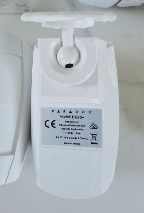 Sistem de alarma Paradox