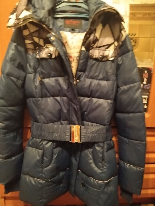 Куртка зимняя в отличном состоянии