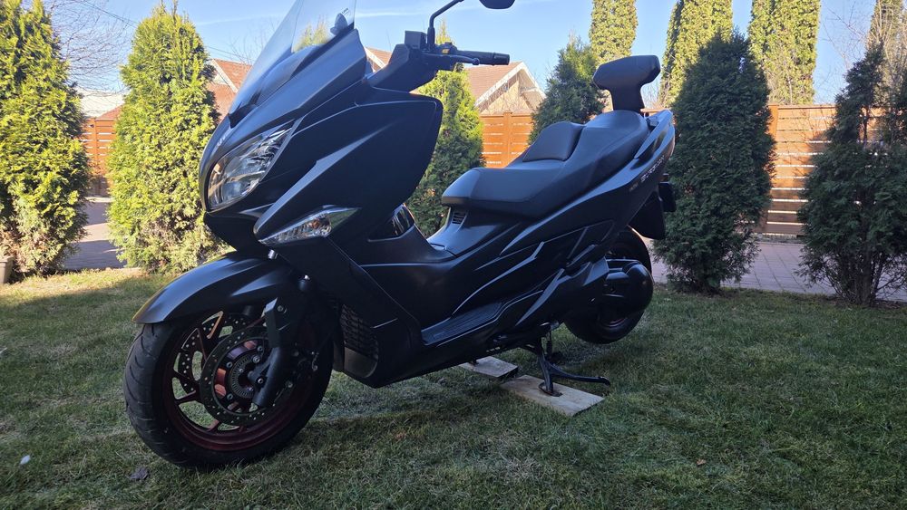 Suzuki Burgman 400, 2019