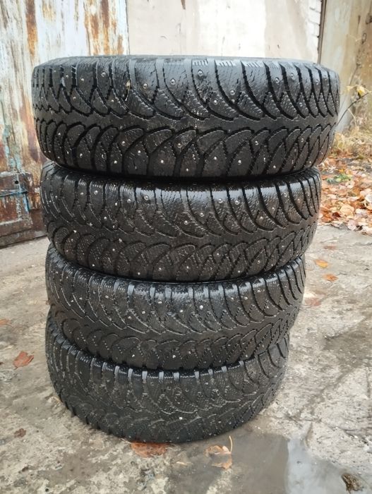 Шины зимние легковые.