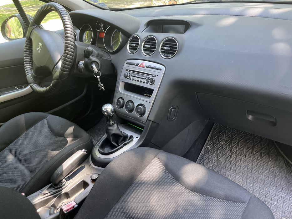 Peugeot 308 1,6 Пежо 308 1,6