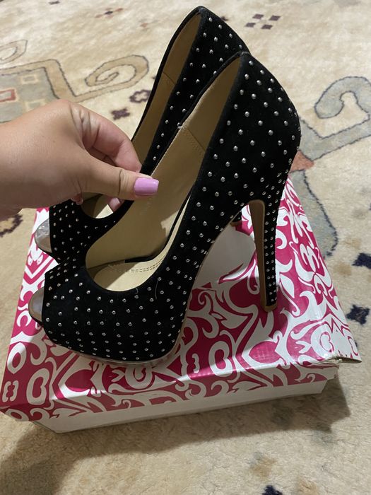 Чисто нови обувки 39 номер