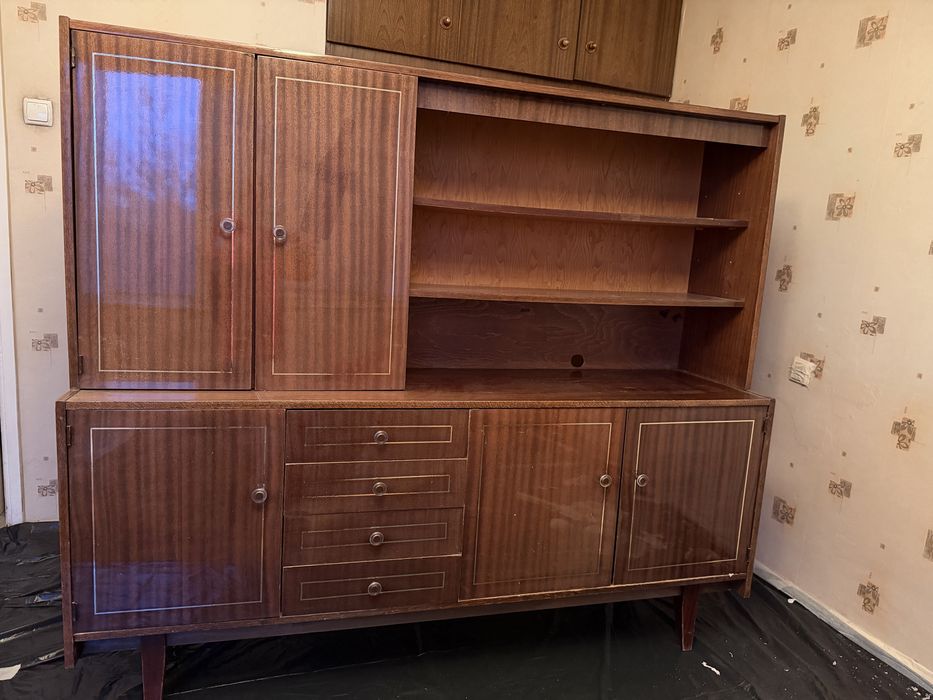 ПОДАРЯВАМ Дървена секция