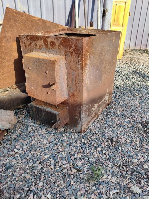 Печь стояла в бане