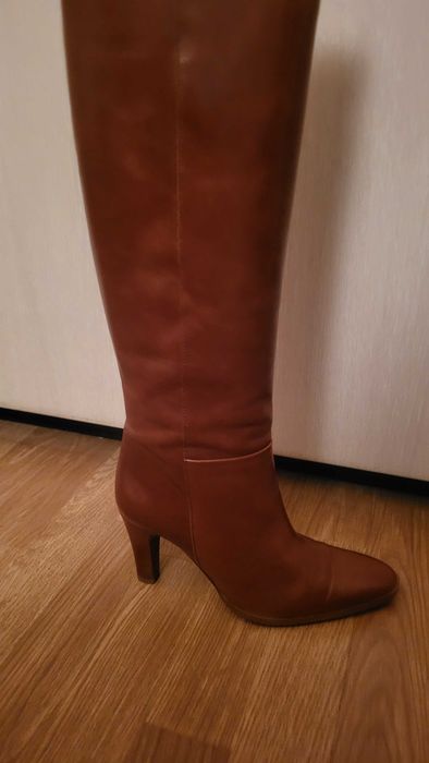 Кафяви ботуши на Zara