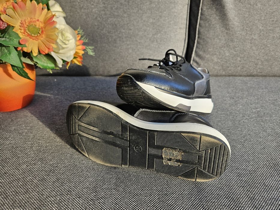 Pantofi sport, piele naturala, numarul 38, Negru