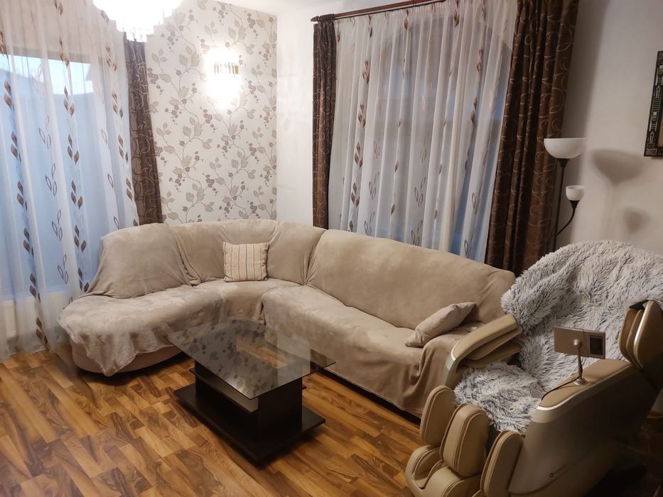 Canapea de colț extensibilă