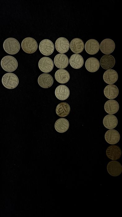 Монеты ЧАСЫ Значки