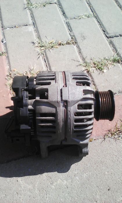 Alternator, corp termostat Volskwagen