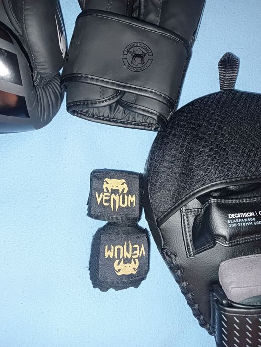 Боксови ръкавици (Gants de boxe) 2 броя