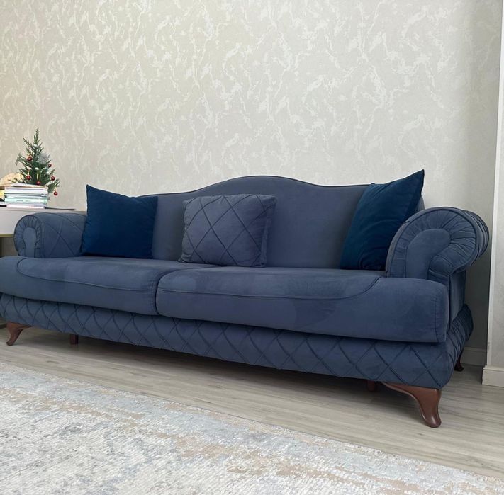 Продаю диван в отличном состоянии