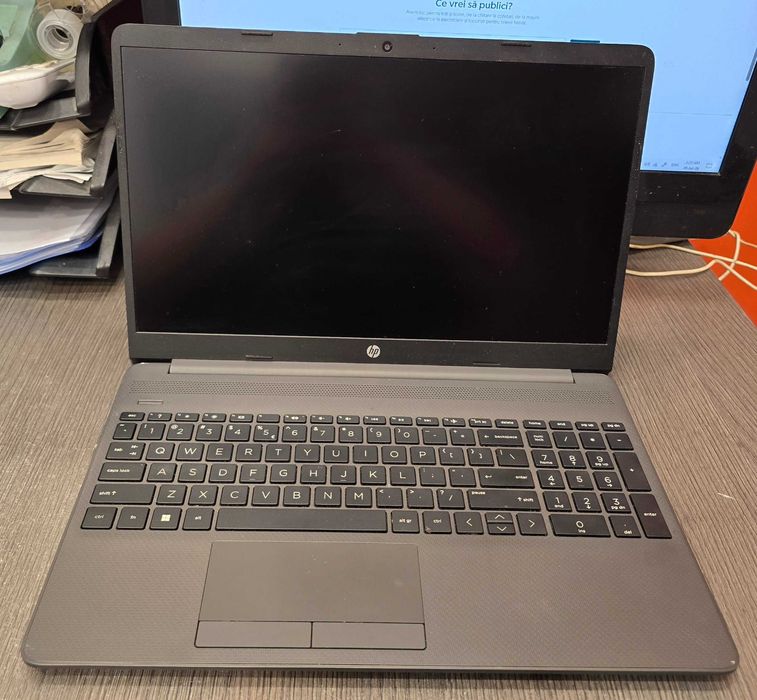 Hope Amanet P4 Laptop HP 250 G9 / i7-1255U 512GB SSD 16GB RAM