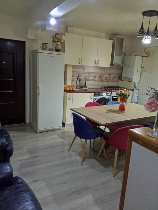 Vand apartament 2 camere
