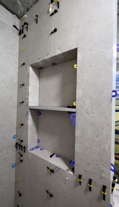 Укладка кафеля .