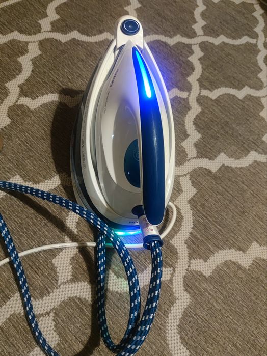 Stație de călcat Philips PerfectCare Viva – o singură utilizare, ca nouă, stare excelentă, funcție auto-curatare
