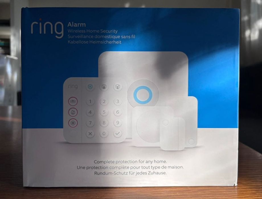 Ring Alarm (M) 5 Piece Kit+ Indoor Camera (2nd Gen).