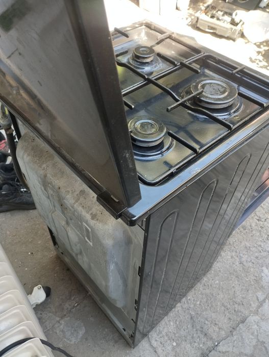 Aragaz Heinner 4 ochiuri și cuptor