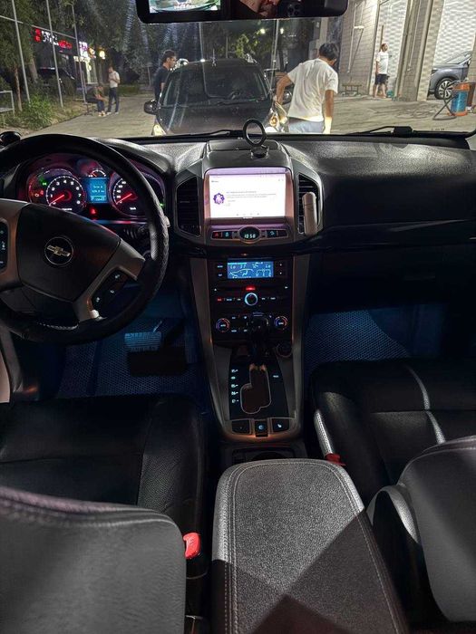 Chevrolet captiva 3 (4 qilinga) ho;ati yahshi bizin va gaz prapan