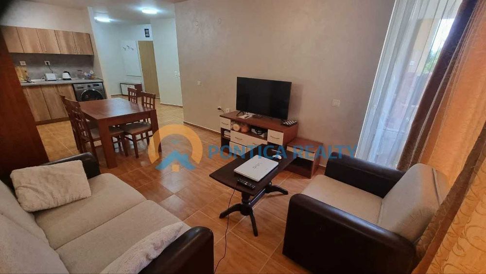 Тристаен апартамент в красив комплекс в Свети Влас