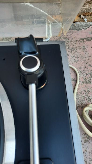 Pikup electronica si Ziphona stereo dek