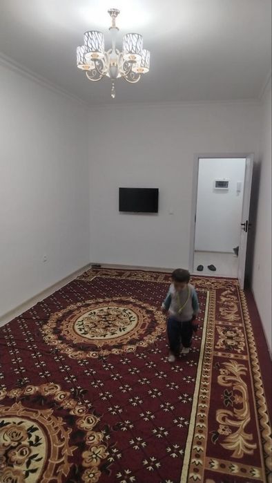 Sergili Sokin makon yol yuzida Navastryoka 1xona 4etaj lifti bor