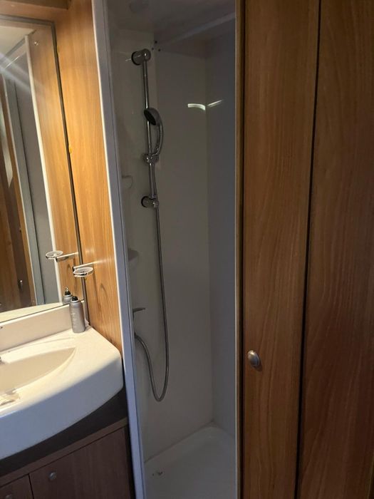 Каравана swift 2017 година