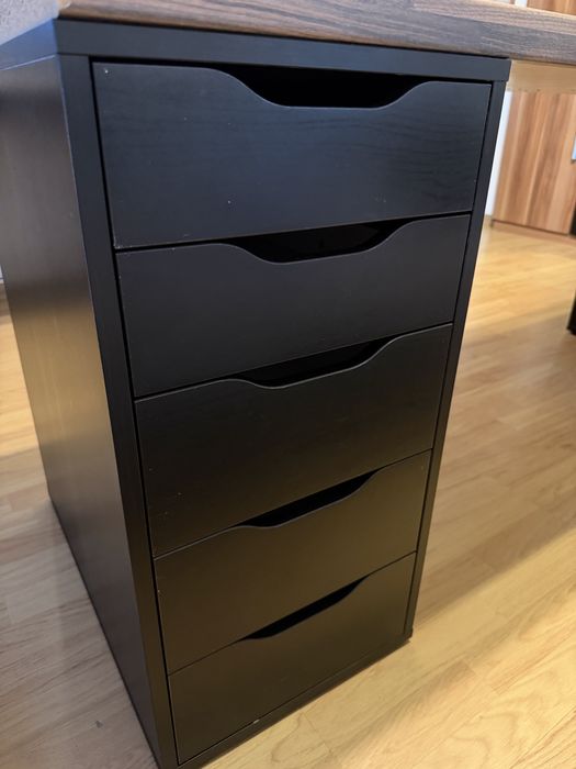 Vând birou cu dulapuri IKEA Alex
