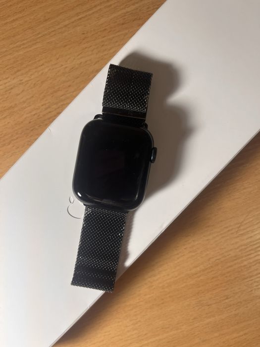 Продам Apple Watch  9