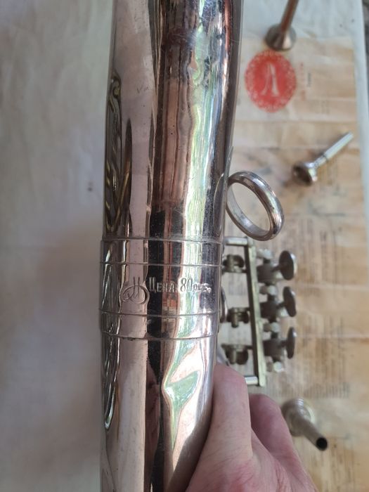 Музыкальный инструмент Тенор