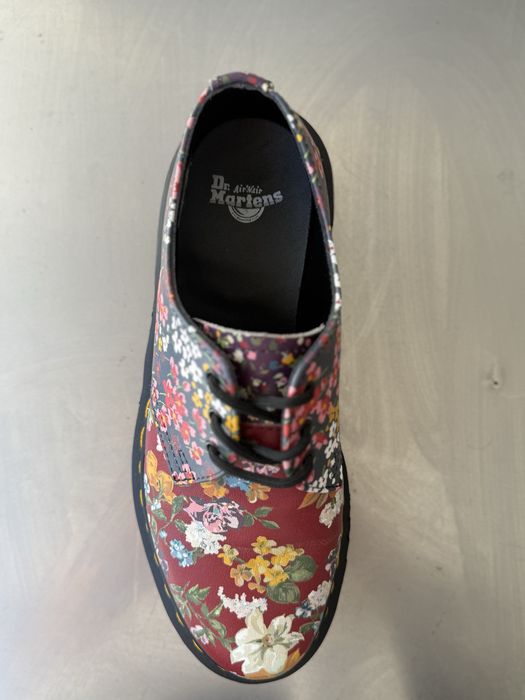 Обувки Dr. Martens