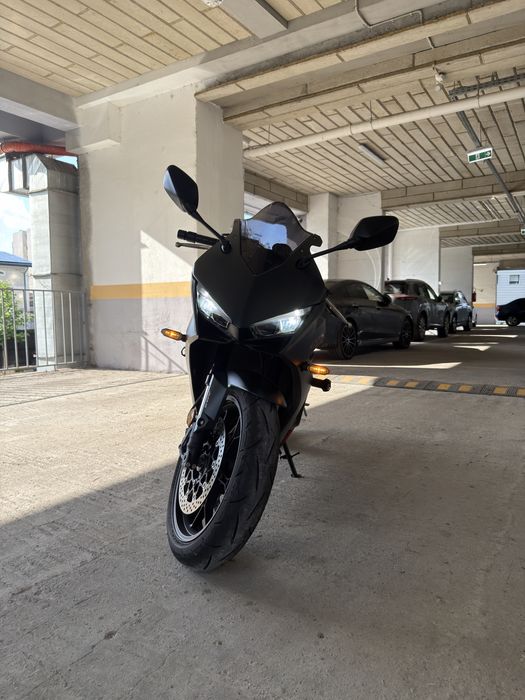 Honda CBR 650R e-clutch 2024 5500km