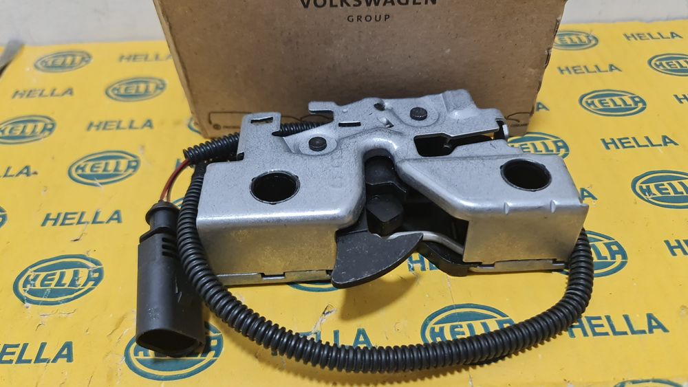 Broasca închidere capota VW Audi 5G1823509D Passat Golf Tiguan