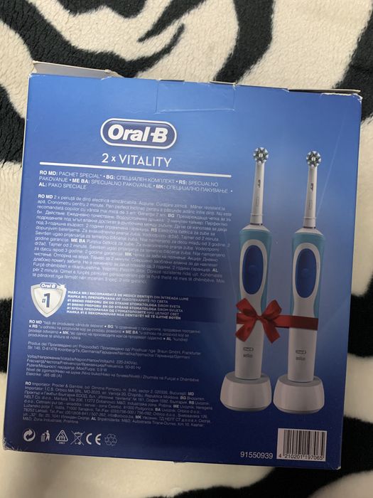 Periuța set2 bucati oral B vitality